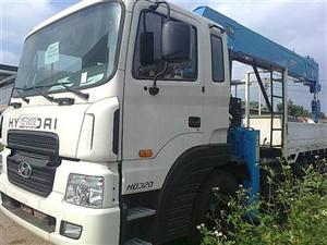 xe tải hyundai gắn cẩu tự hành 8 tấn HD320