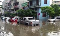 Người Việt đang lái xe sai cách khi bị ngập nước