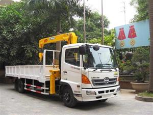 Xe tải Hino fg gắn cẩu 3 tấn Soosan scs334